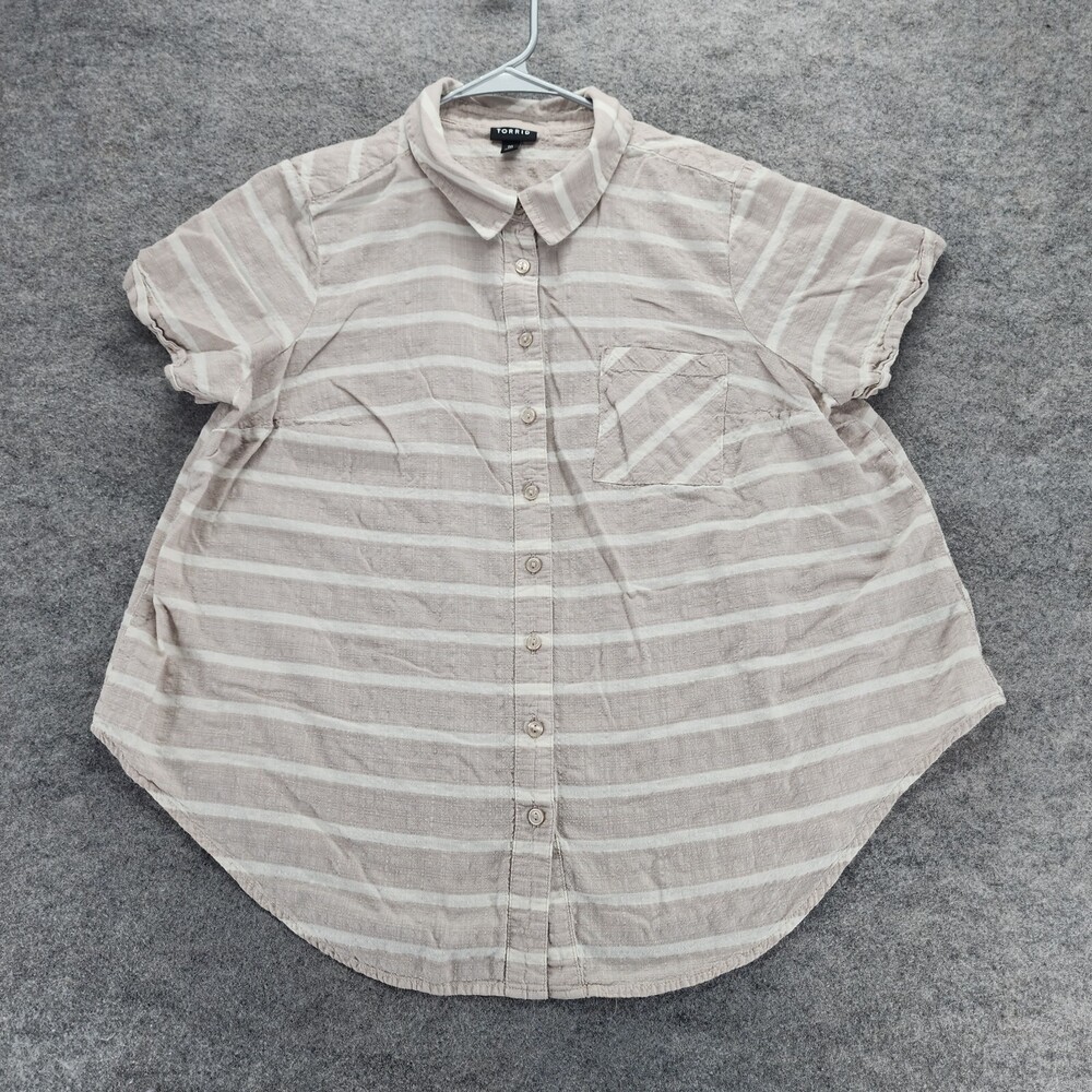 Torrid Shirt Womens 00 Short Sleeve Button Front Beige Striped